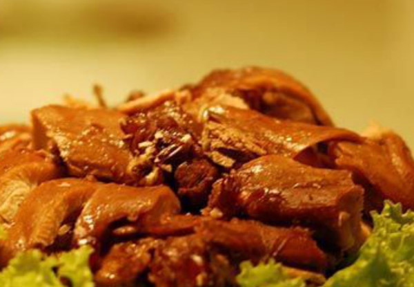 塞上炖兔肉
